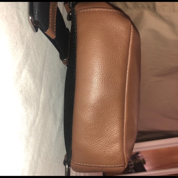 Designer coach cross body back pack - Picture 7 of 7